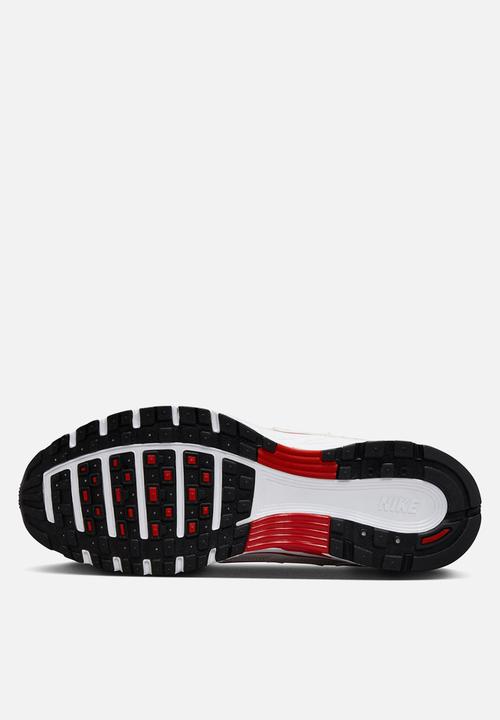 Nike - P-6000