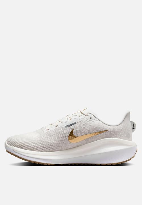 Nike - Vomero 17