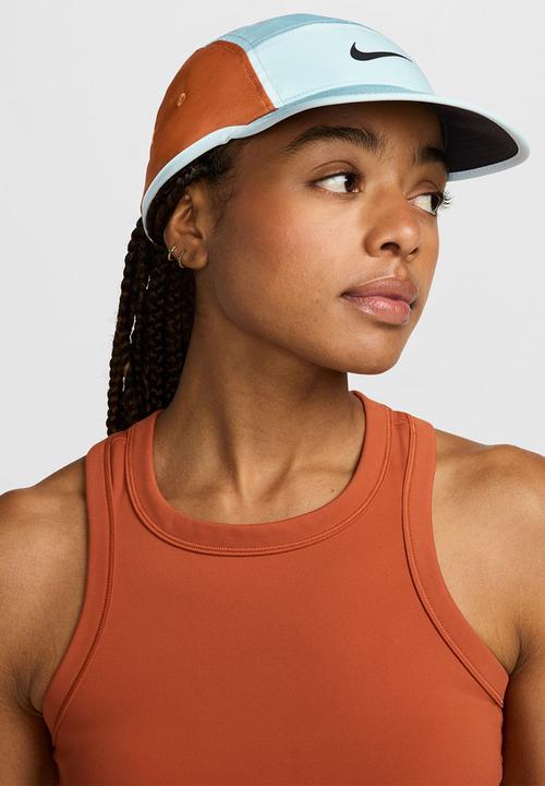 Nike - Nike Dri-FIT Fly