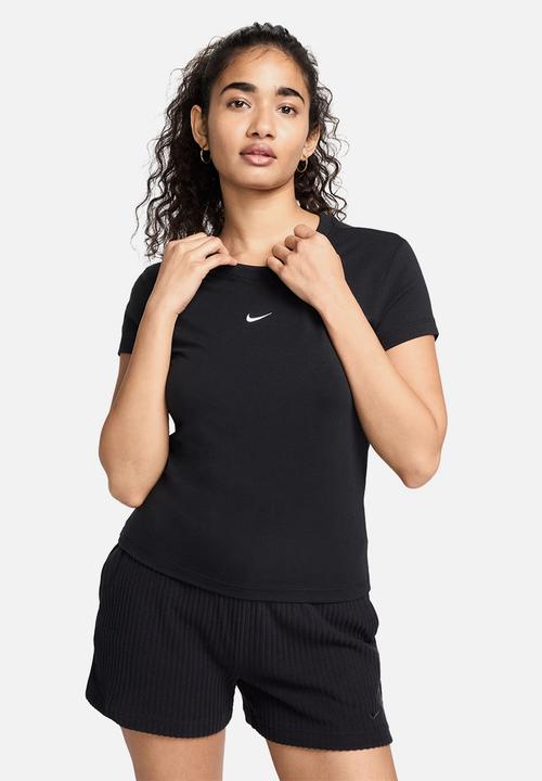 nike tight fit shirt women's