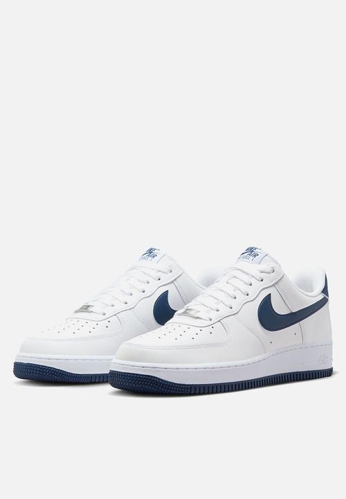 Nike - Air Force 1 '07