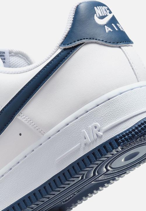 Nike - Air Force 1 '07