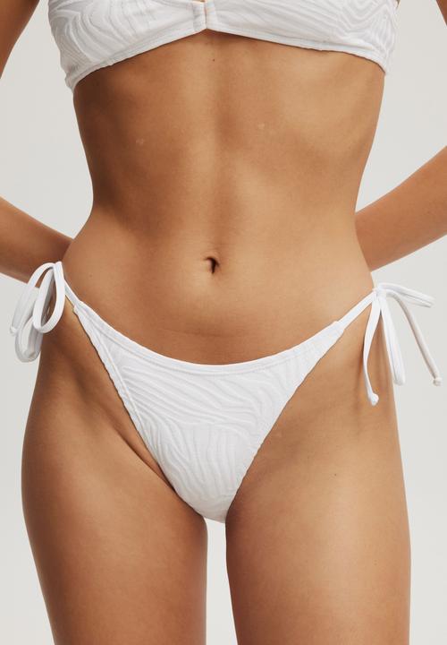 Cotton On - Fixed Tie Side Cheeky Bikini Bottom - White Jacquard