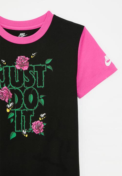 Nike - Nkg boxy short sleeve dress - black & pink 