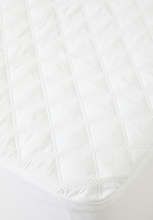 Sixth Floor - Quilted Waterproof Mattress Protector - white