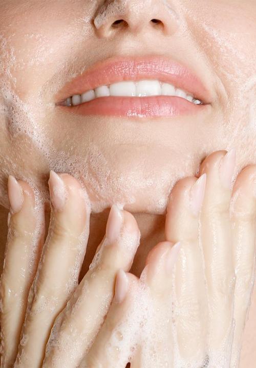 KORA Organics - Turmeric Glow Foaming Cleanser - 150ml
