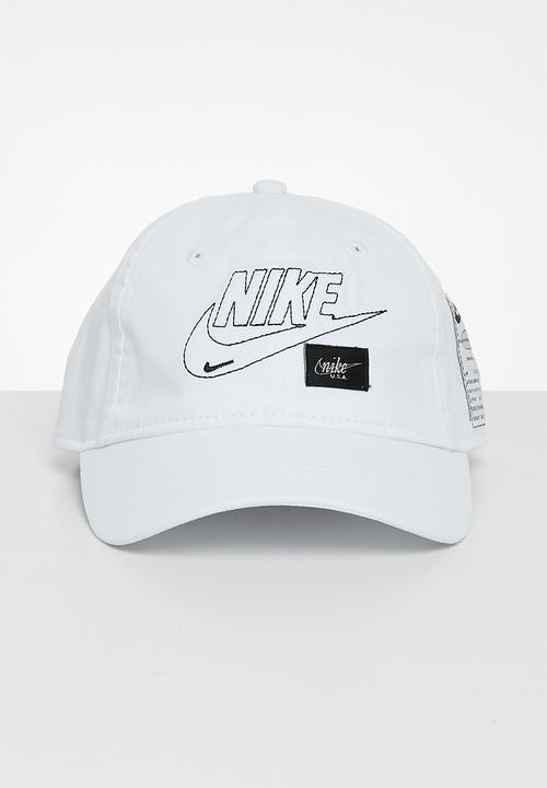 Nike - Nan label mashup club cap - white