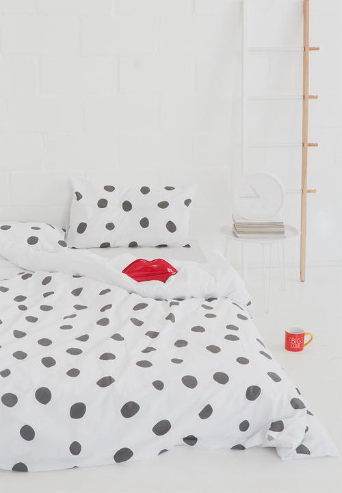 Zana x Superbalist - Dots Duvet Cover 