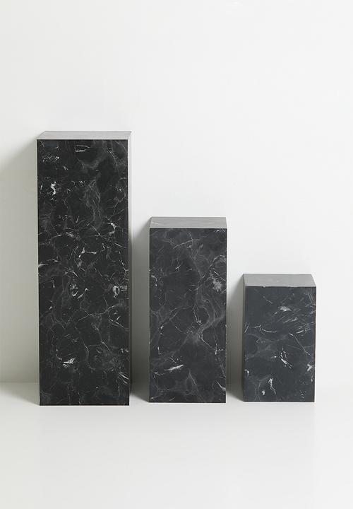 Me&Co - Onyx Plinth- Faux Black marble 
