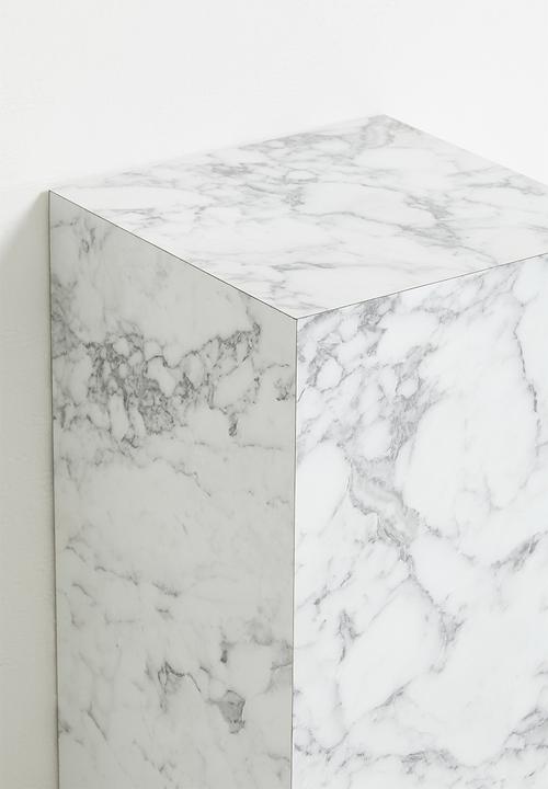 Me&Co - Bagnara Plinth- Faux white marble 