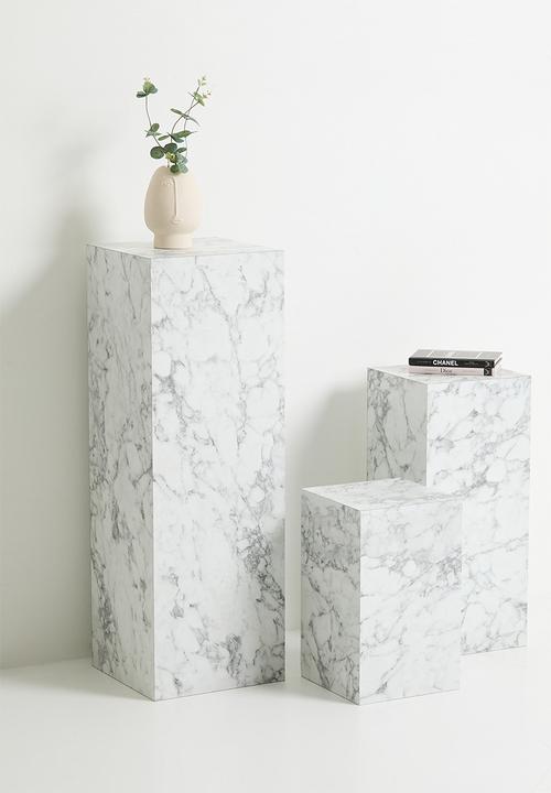 Me&Co - Bagnara Plinth- Faux white marble 