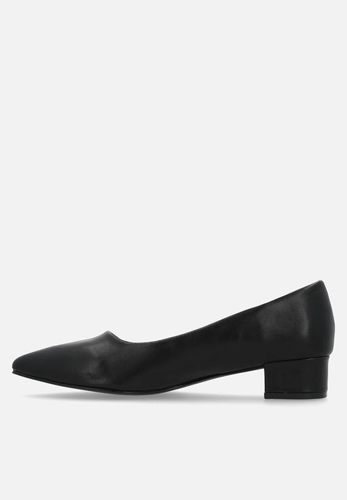 Madison® - Bernadette slingback heel - black