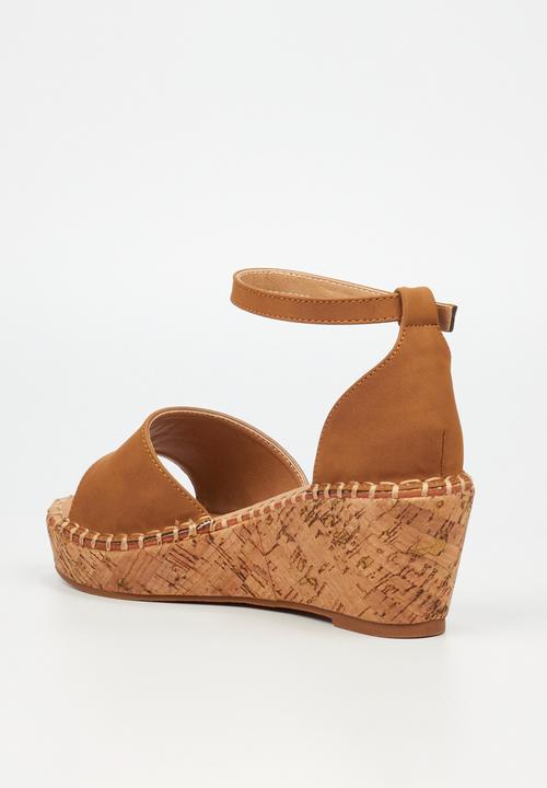 Miss Black - Jayda 5 wedge - brown