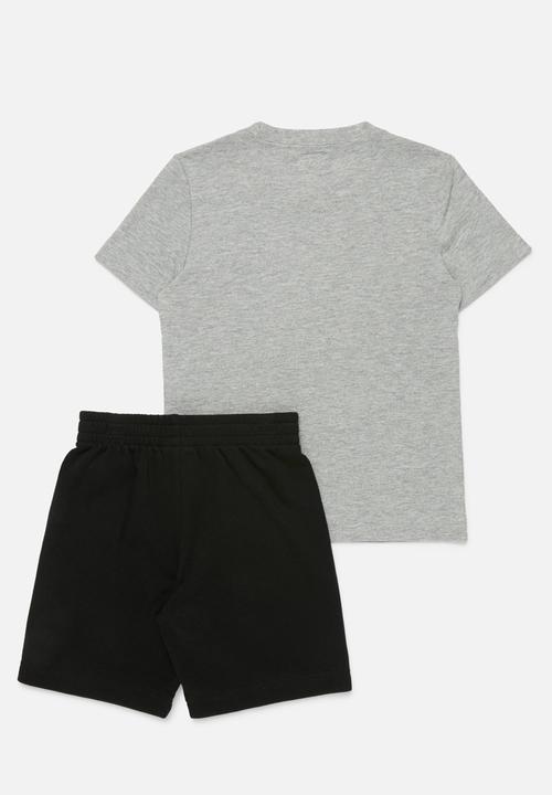 Nike - Nkb b nsw club splty ft short - black