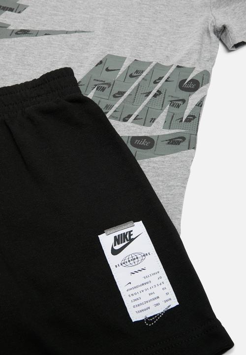Nike - Nkb b nsw club splty ft short - black