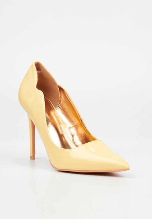 Miss Black - Lola 35 court - pastel yellow