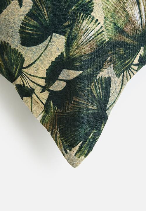 Grey Gardens - Wild flower cushion cover - green