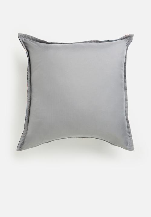 Grey Gardens - Moody orchid cushion cover - blue