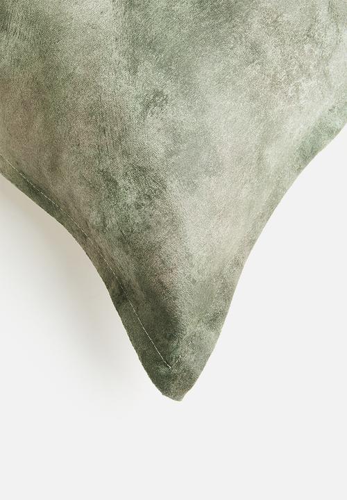 Grey Gardens - Savannah hide cushion cover - moss