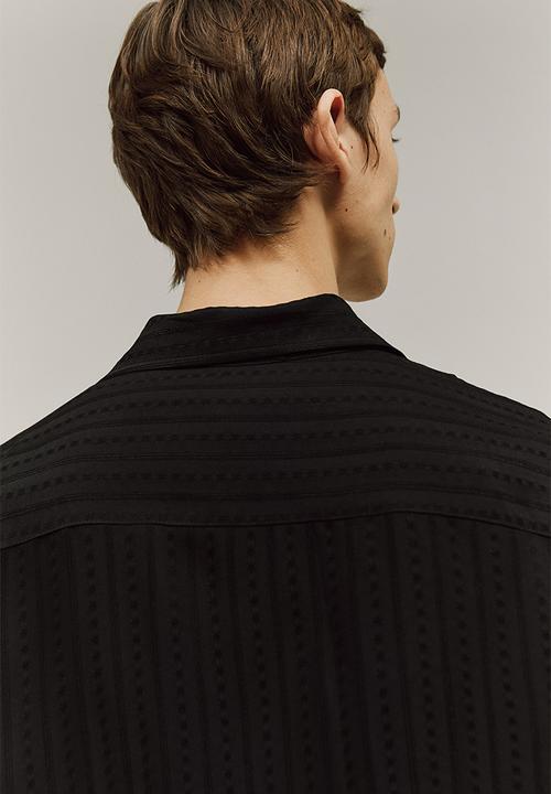 H&M - Regular fit textured shirt - black
