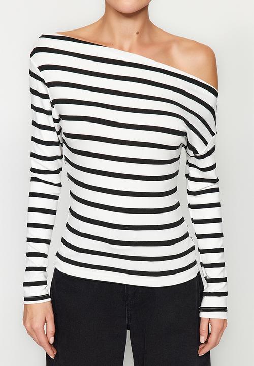 Trendyol - Striped premium soft fabric fitted boat collar blouse - black & white