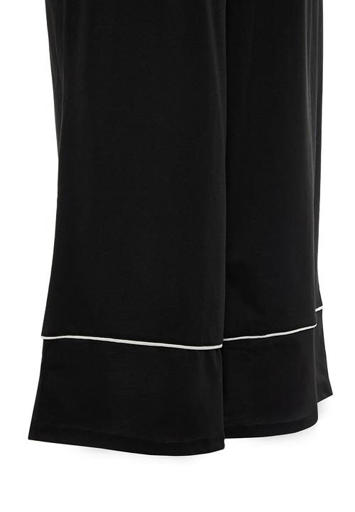 Trendyol - Plus Printed Wide Leg Crop Boy Knitted Pajamas Set - Black