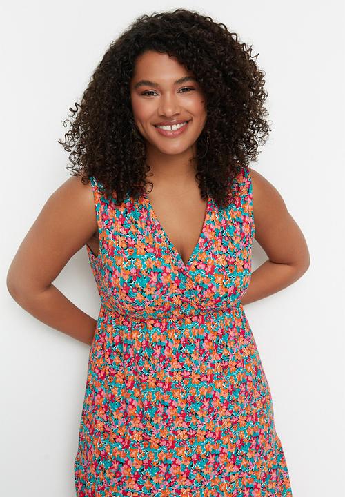 Trendyol - Plus A-line Floral Pattern Knitted Dress - Multi