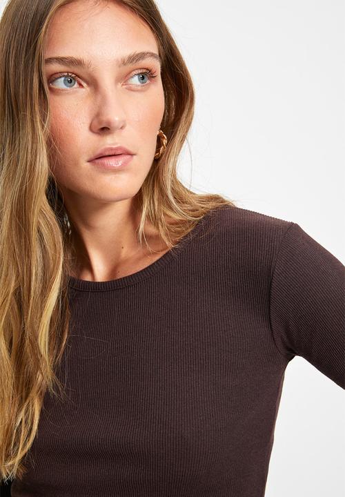 Trendyol - 2-Pack Fitted Wide Collar Corduroy Stretchy Crop Knitted Blouse - Brown/Beige
