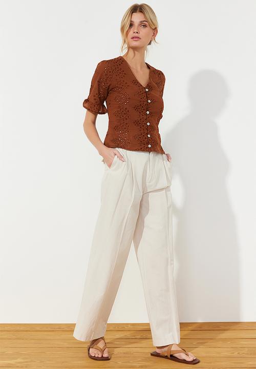 Trendyol - Embroidered Buttoned Woven Blouse - Brown