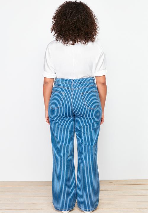 Trendyol - Plus Striped Wide Cut Jeans - Dark Blue
