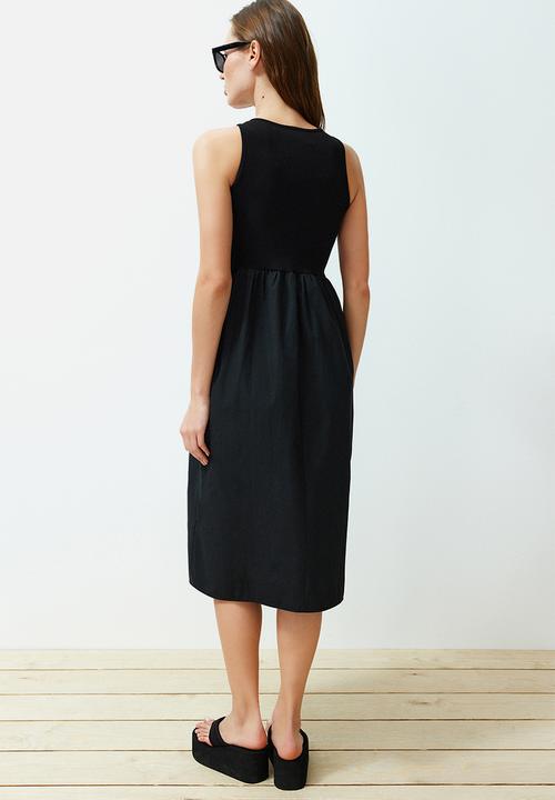 Trendyol - Waist Open Fabric Mixed Midi Woven Dress - Black