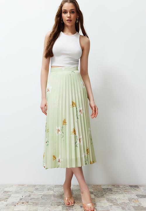 Trendyol - Floral Pattern Pleated Satin Fabric Maxi Length Woven Skirt - Green