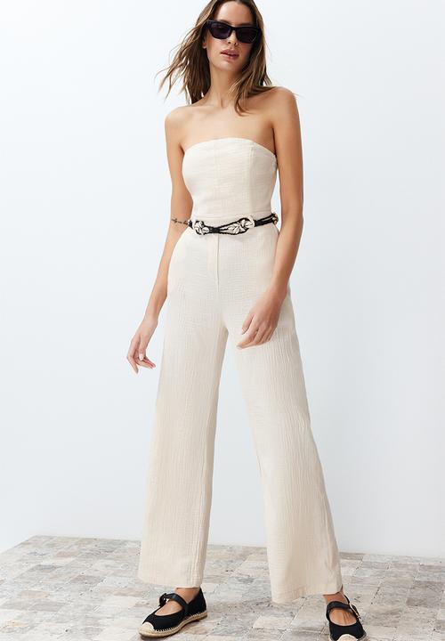 Trendyol - Strapless Collar Linen Look Maxi Woven Jumpsuit - Beige