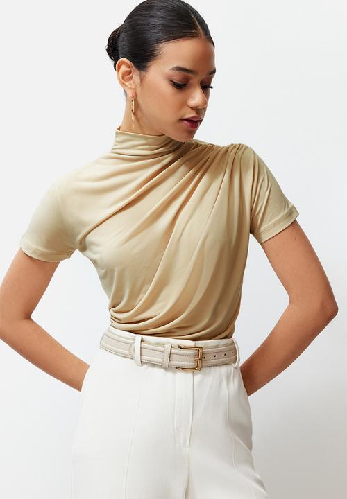 Trendyol - Ruffle/Drape Detail Fitted/Fitted Short Sleeve Stand Collar Stretchy Knitted Blouse - Stone