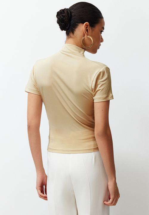 Trendyol - Ruffle/Drape Detail Fitted/Fitted Short Sleeve Stand Collar Stretchy Knitted Blouse - Stone