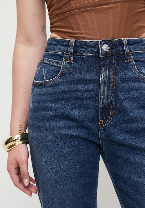 GUESS - High Rise Mom Jean - Mid Wash