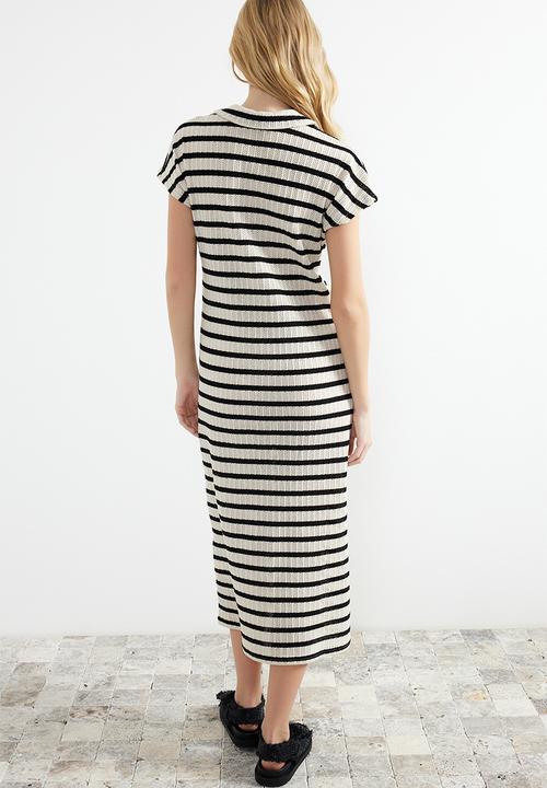 Trendyol - Striped Knitwear Look Polo Collar Maxi - White & Black
