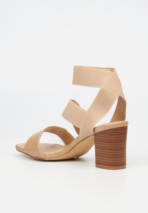 Butterfly Feet - Abigail 1 block heel - neutral