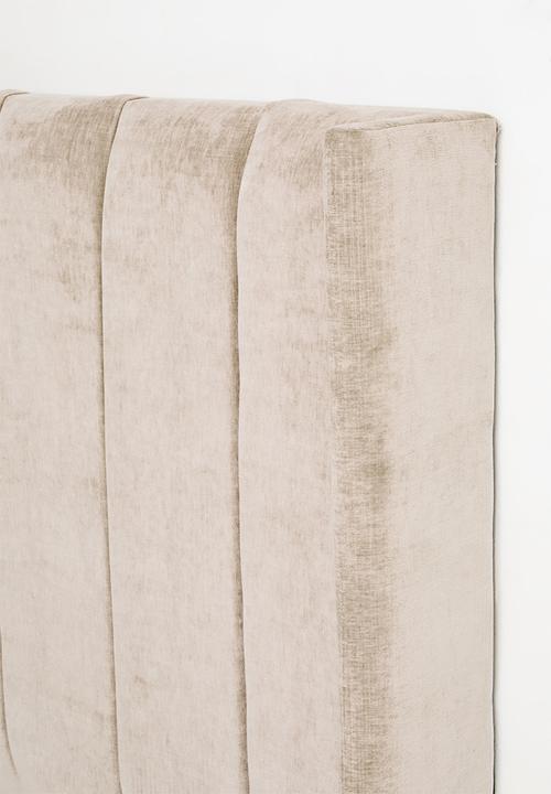 Sixth Floor - Amala Winged headboard - Linen