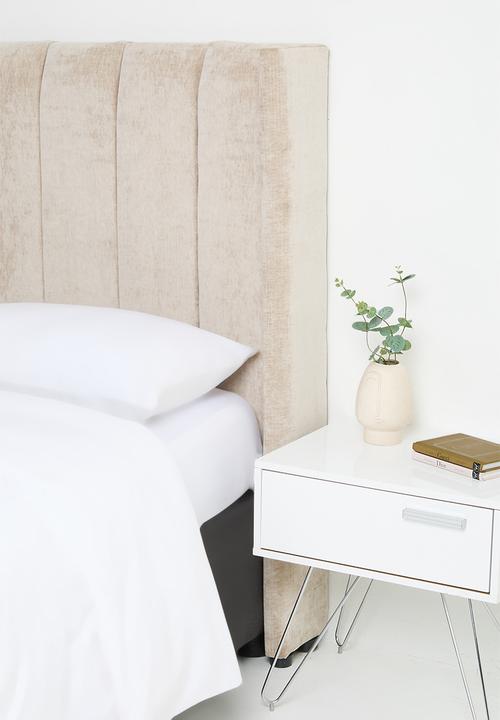 Sixth Floor - Amala Winged headboard - Linen