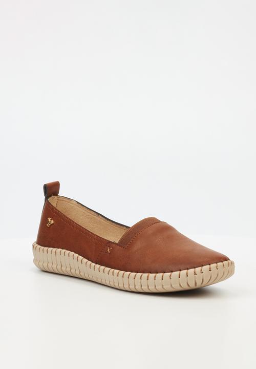 Butterfly Feet - Dayna 2 slip-on - tan