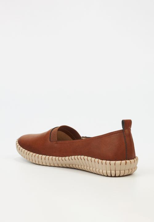 Butterfly Feet - Dayna 2 slip-on - tan