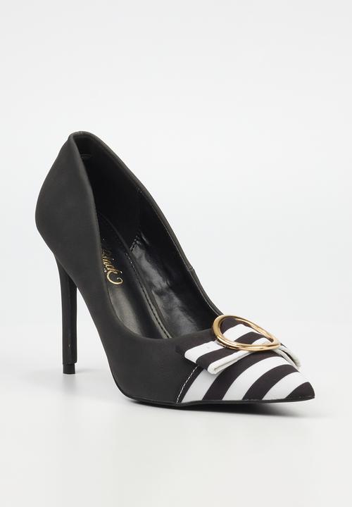 Miss Black - Lola 26 court - black