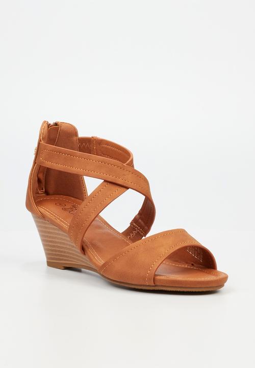 Butterfly Feet - Shani 6 wedge - tan