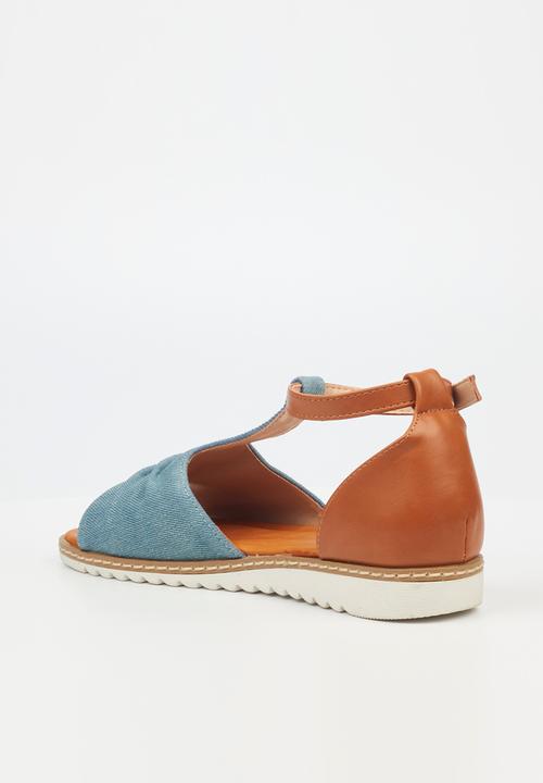 Butterfly Feet - Walnut 3 ankle strap - blue