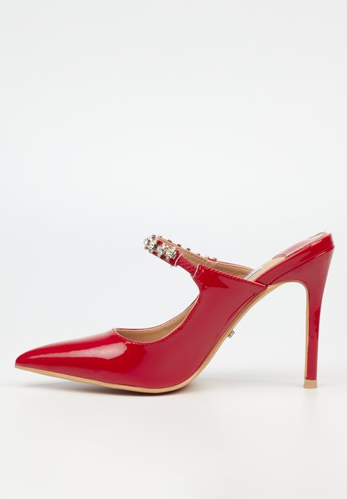 Miss Black - Lola 33 mule - red