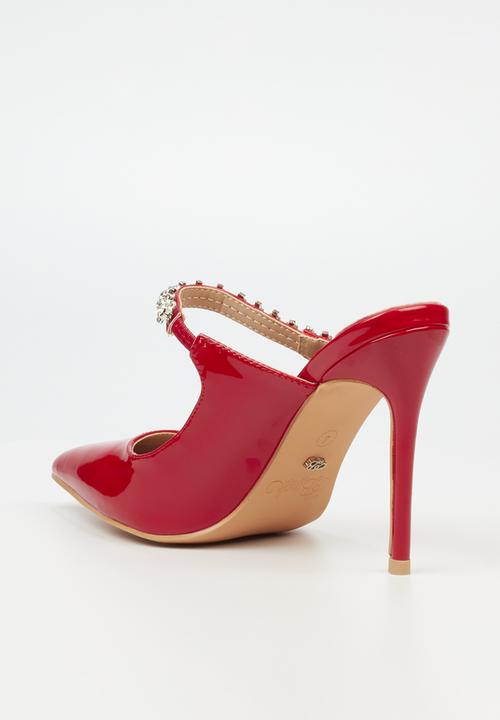 Miss Black - Lola 33 mule - red