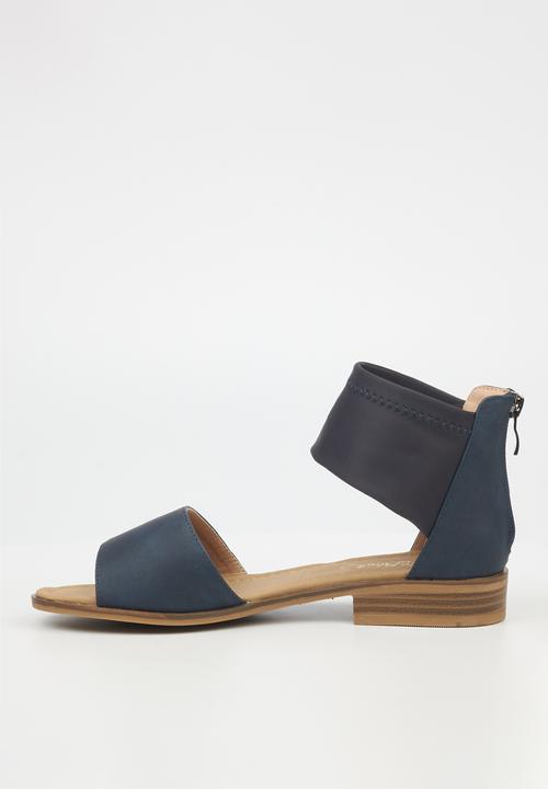 Miss Black - Micah 6 ankle strap - navy