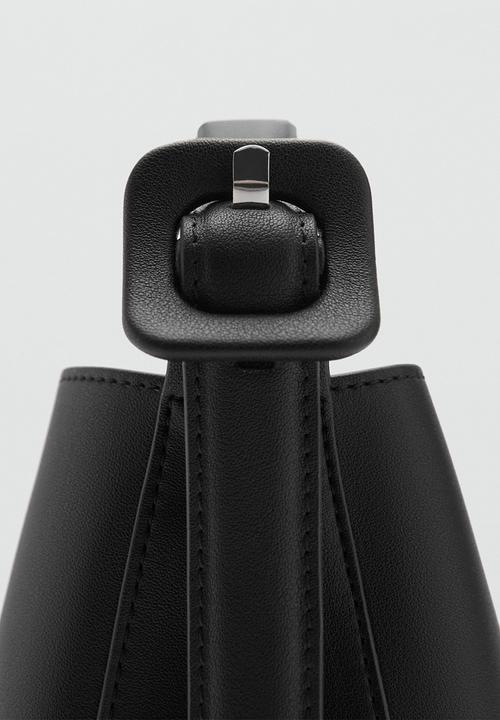 MANGO - Bag winnie - black