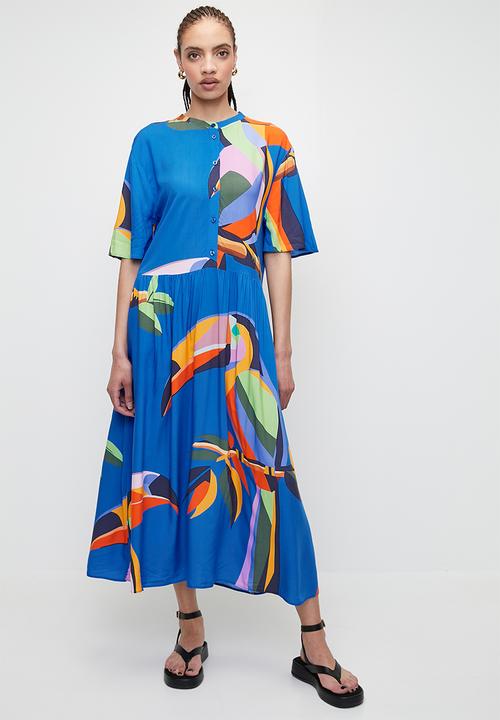 Printed midi babydoll dress - holiday parrots